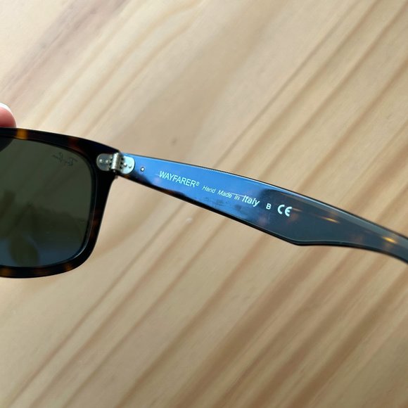 Original Wayfarer Classic Sunglasses in Tortoise Green - Picture 9 of 10